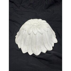 Vintage Indian Milk Galls Lily Pons Sunflower Pattern